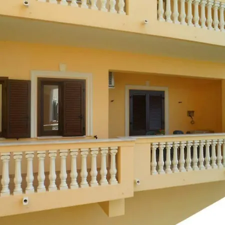 בית הארחה La Casa Di Giorgia Di Pellicano' Francesca 3*