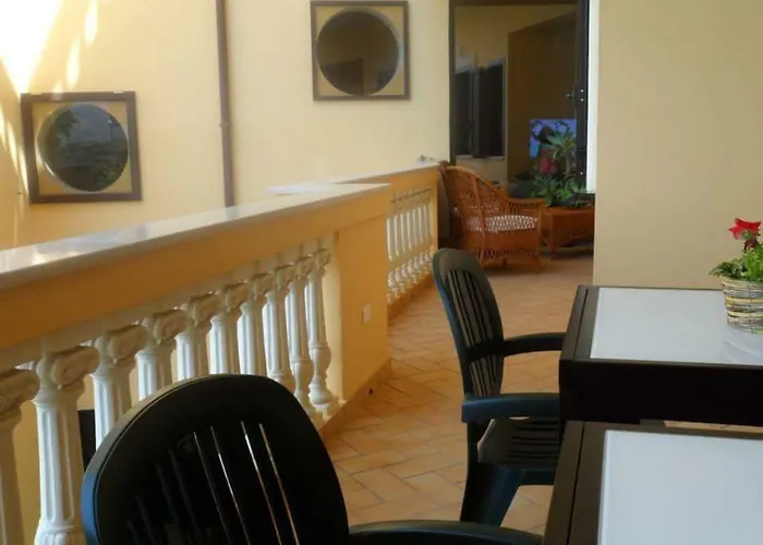 La Casa Di Giorgia Di Pellicano' Francesca 3*